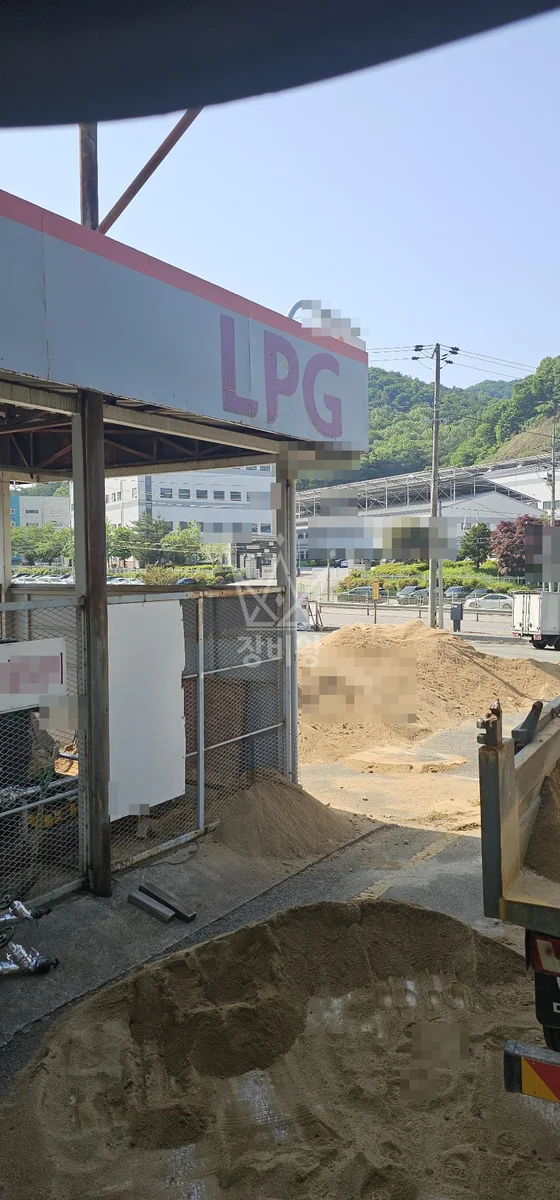 부산 연제구 포크레인 배관 작업 현장