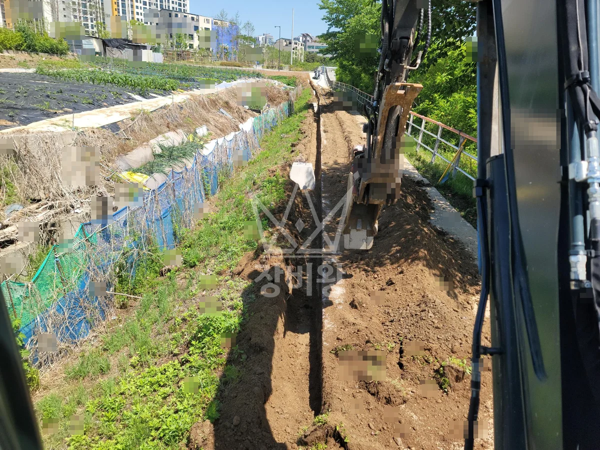 경기 하남시 포크레인 배관 작업 현장