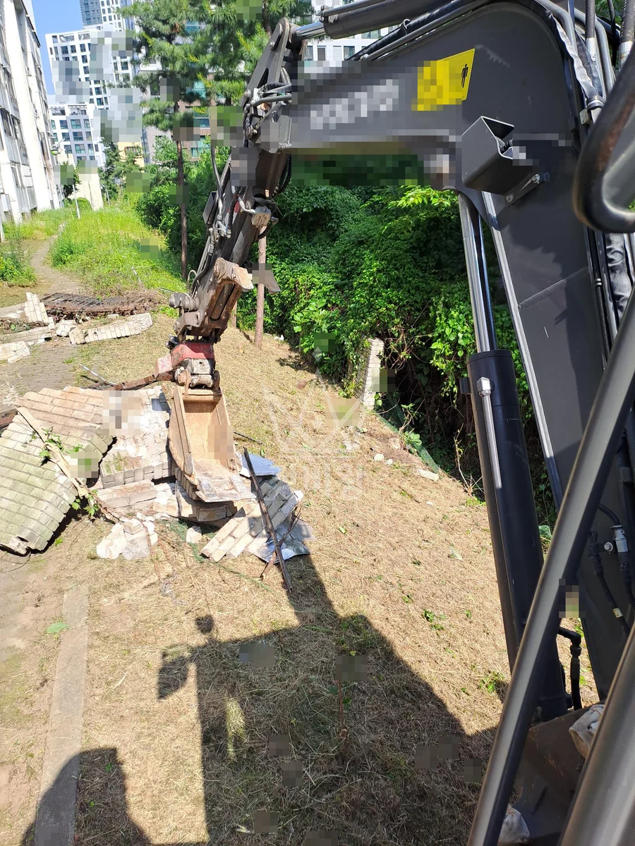서울 종로구 포크레인 터파기 작업 현장