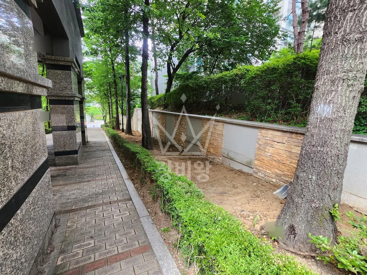 경기 포크레인 기초 작업 현장