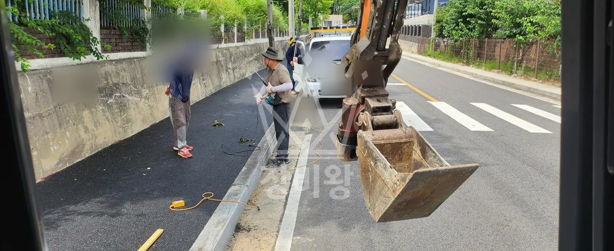 충북 옥천군 안남면 포크레인 터파기 작업 현장