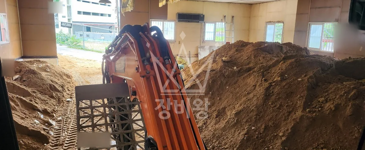 대전 포크레인 배관 작업 현장