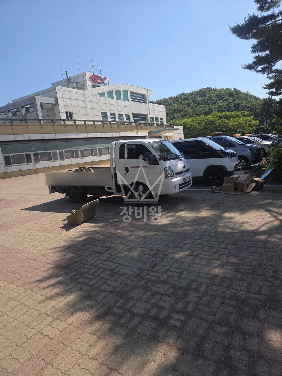 충남 천안시동남구 포크레인 터파기 작업 현장