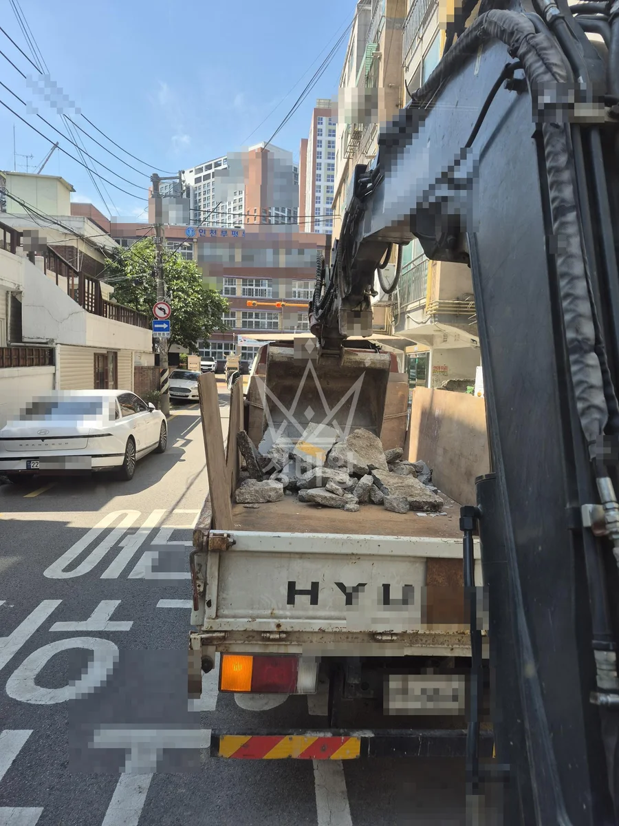 인천 영종구 포크레인 기초 작업 현장
