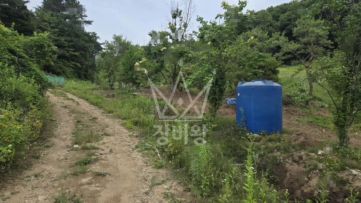 경기 성남시중원구 포크레인 기초 작업 현장