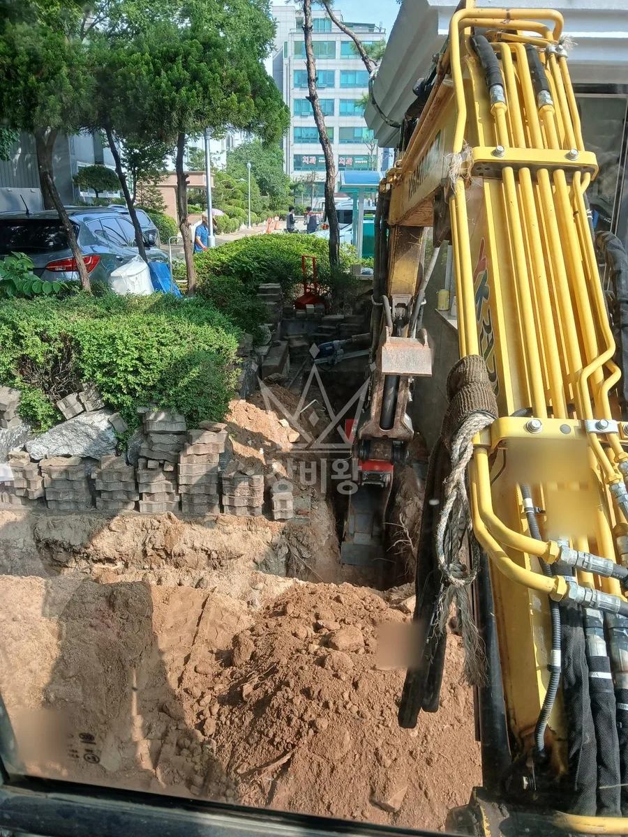서울 용산구 포크레인 철거 작업 현장