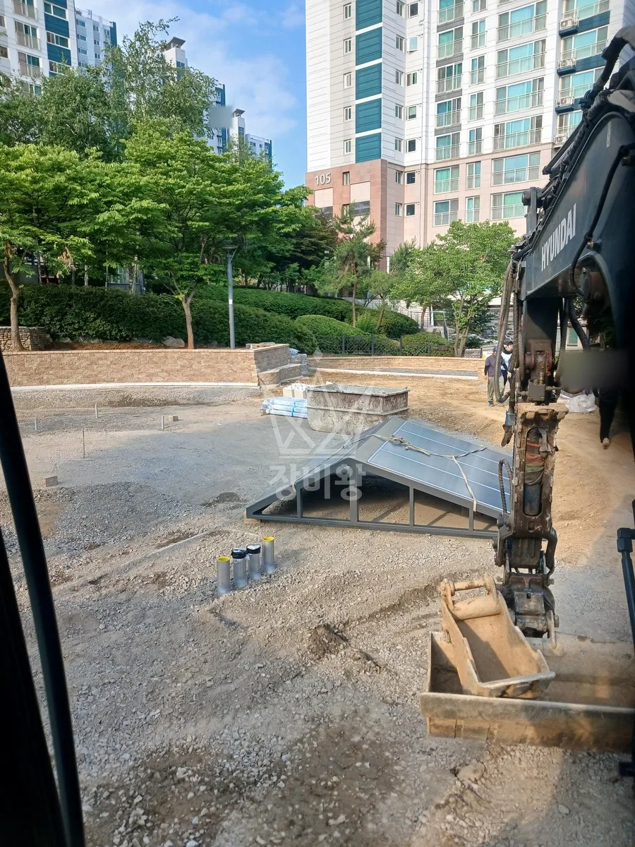 부산 사상구 포크레인 터파기 작업 현장