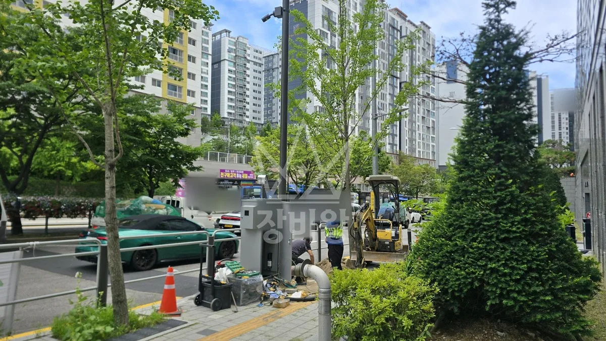 서울 양천구 포크레인 기초 작업 현장
