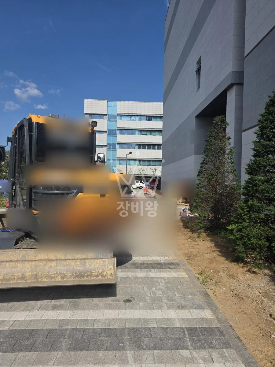 충북 포크레인 기초 작업 현장