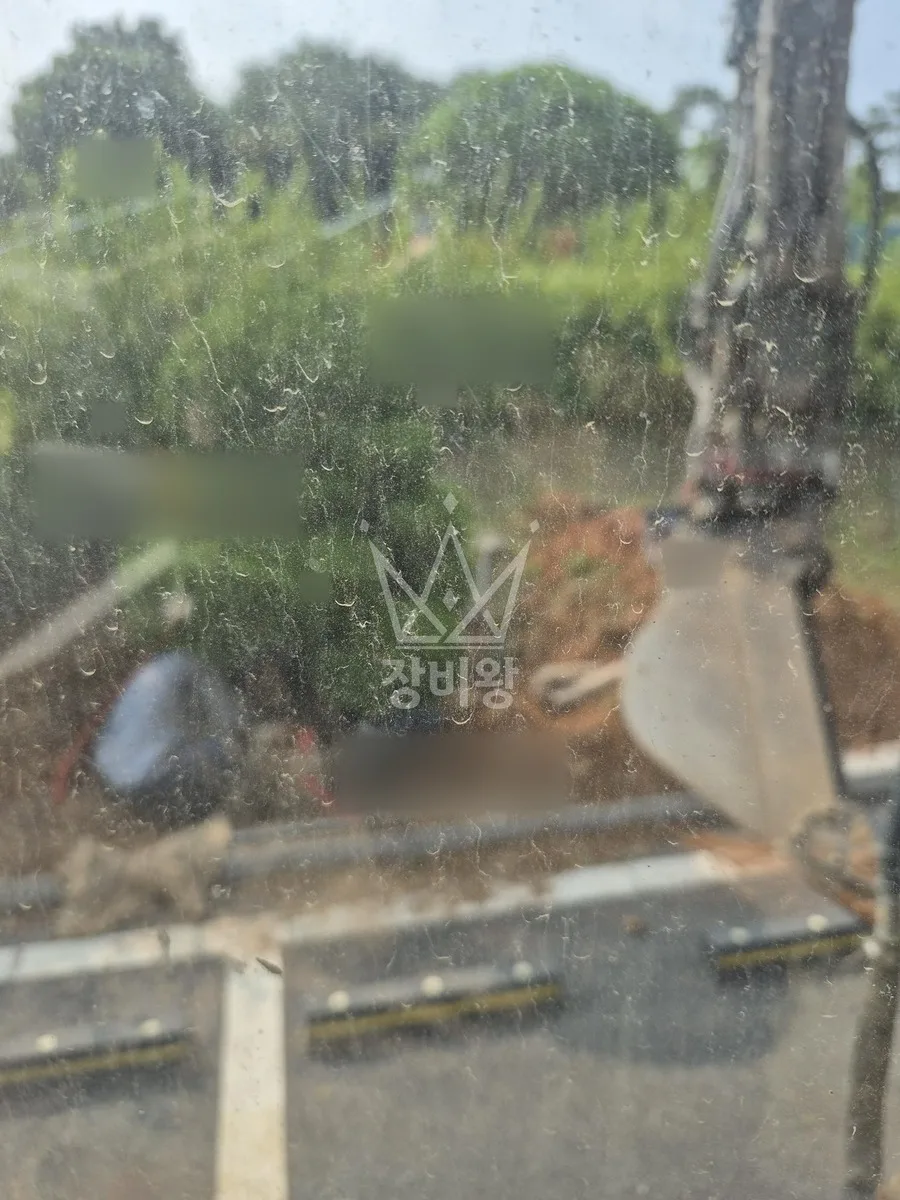 부산 남구 포크레인 배관 작업 현장