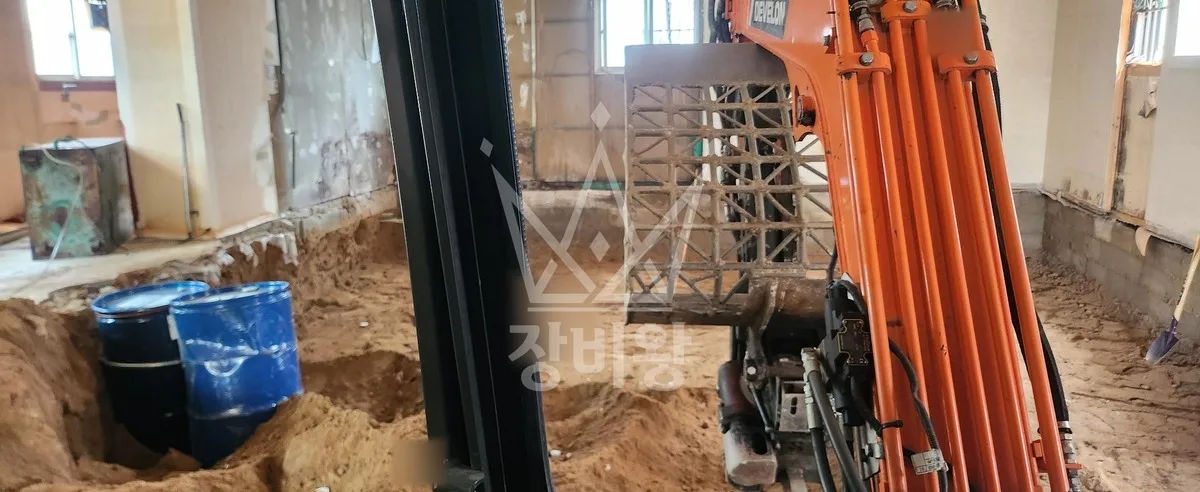 대전 대덕구 포크레인 정화조 작업 현장