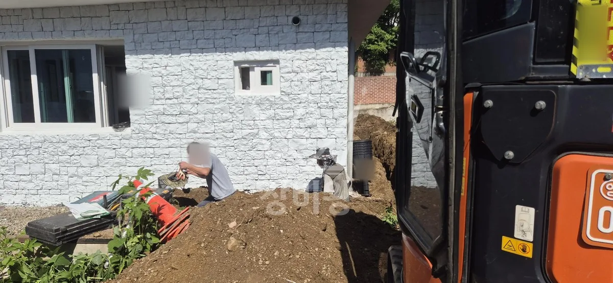 제주 제주시 우도면 천진리 포크레인 철거 작업 현장