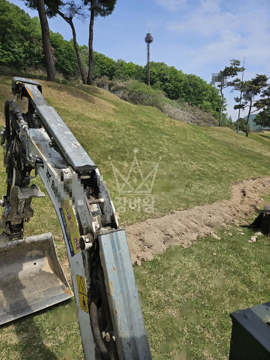 부산 기장군 포크레인 기초 작업 현장