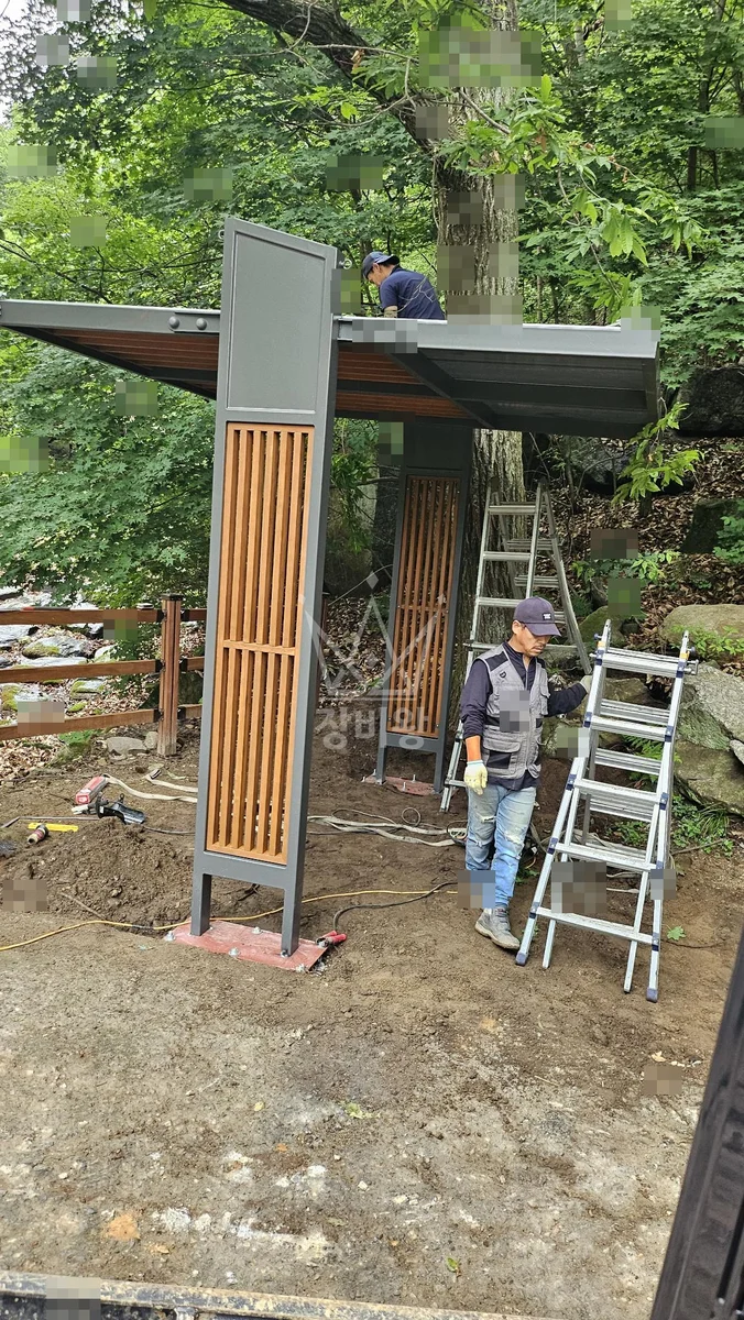 광주 광산구 남산동 포크레인 도로 작업 현장