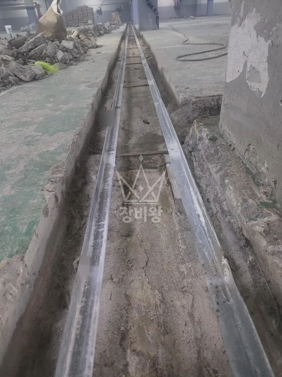 충남 서산시 포크레인 터파기 작업 현장