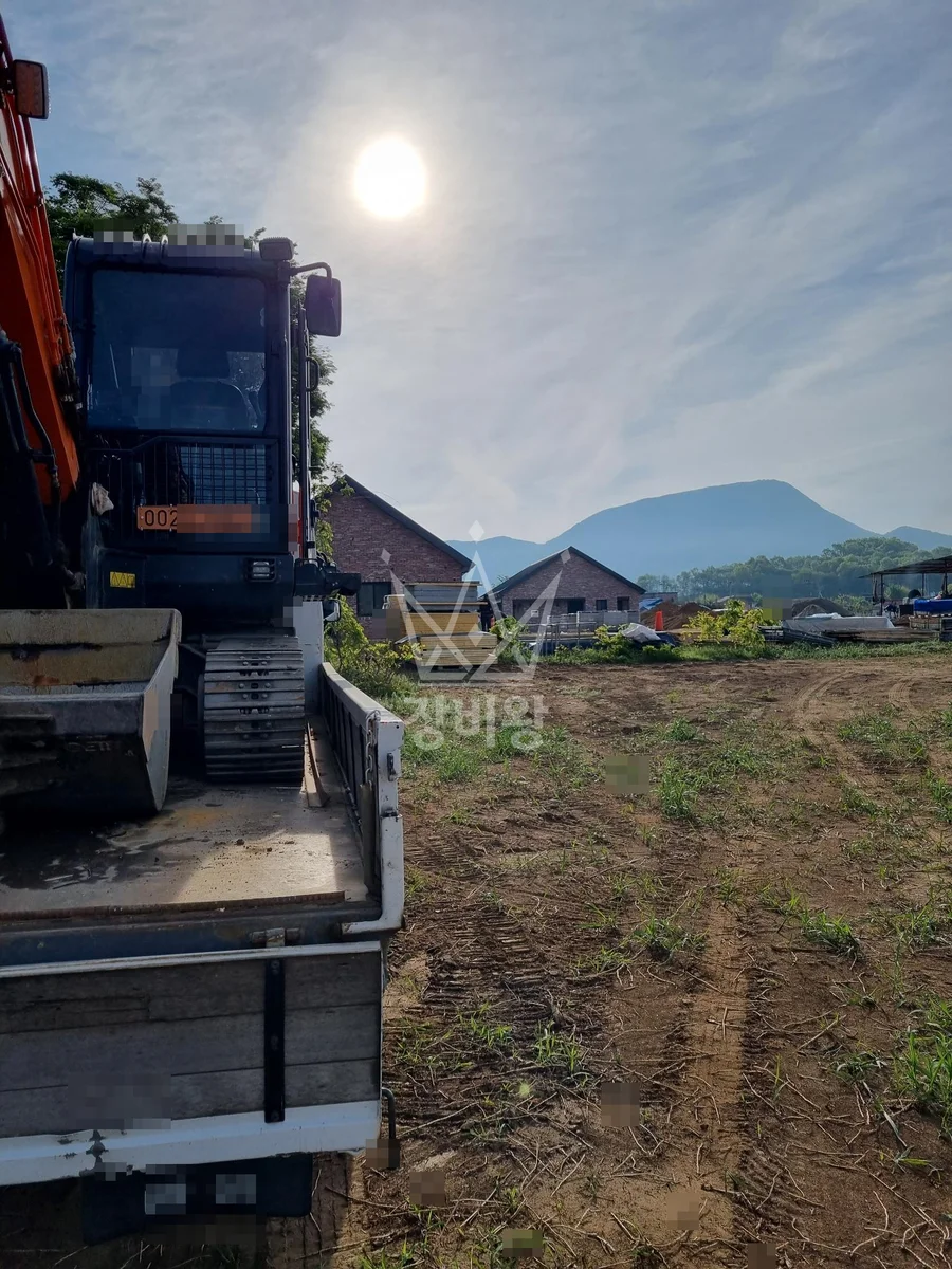 경기 성남시분당구 포크레인 터파기 작업 현장